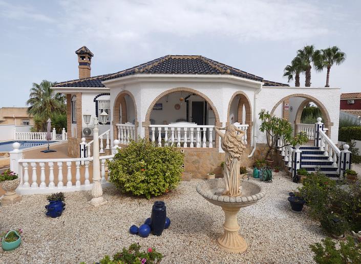 Image No.5-5 Bed Villa / Detached for sale