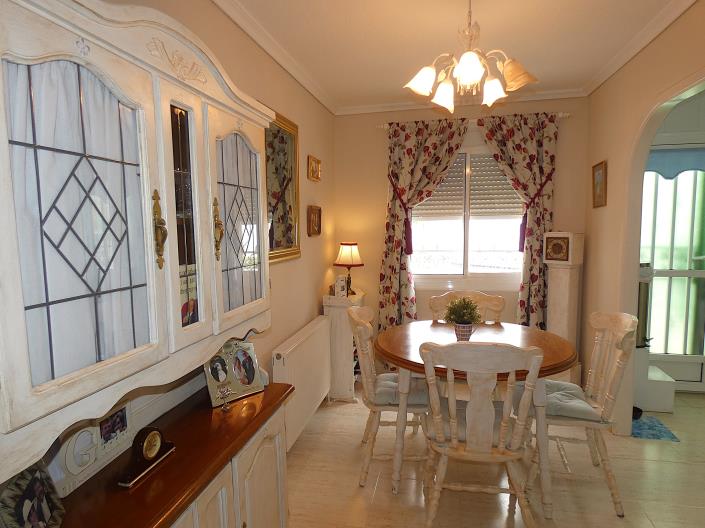 Image No.24-5 Bed Villa / Detached for sale