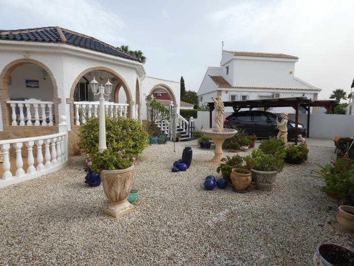 Image No.34-5 Bed Villa / Detached for sale