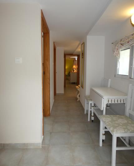 Image No.38-5 Bed Villa / Detached for sale