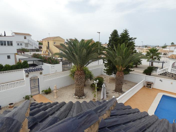Image No.49-5 Bed Villa / Detached for sale
