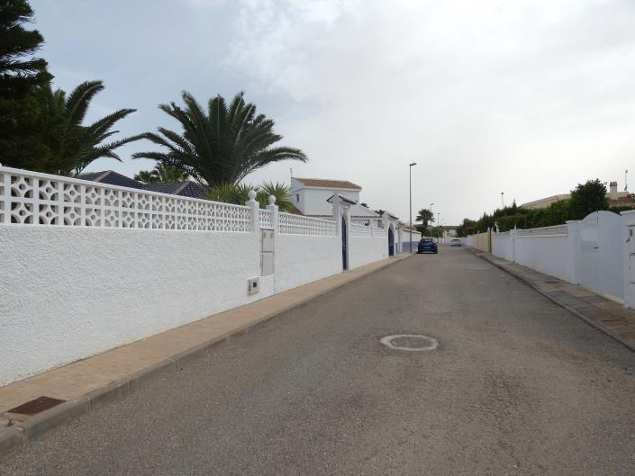 Image No.59-5 Bed Villa / Detached for sale