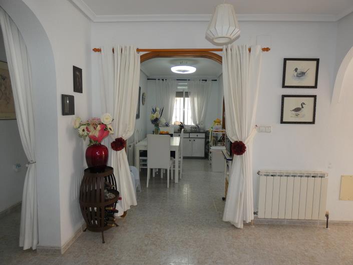 Image No.30-3 Bed Villa / Detached for sale