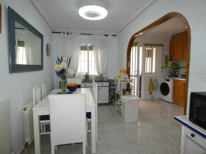 Image No.32-3 Bed Villa / Detached for sale