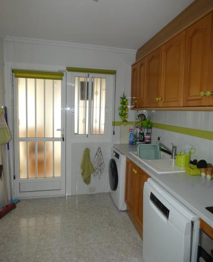Image No.36-3 Bed Villa / Detached for sale