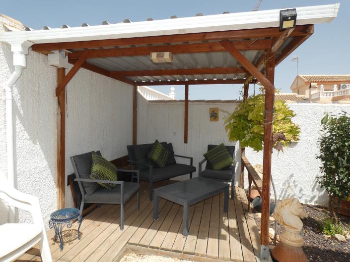 Image No.47-3 Bed Villa / Detached for sale