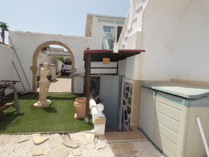 Image No.48-3 Bed Villa / Detached for sale
