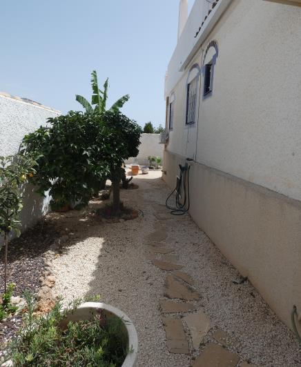 Image No.51-3 Bed Villa / Detached for sale
