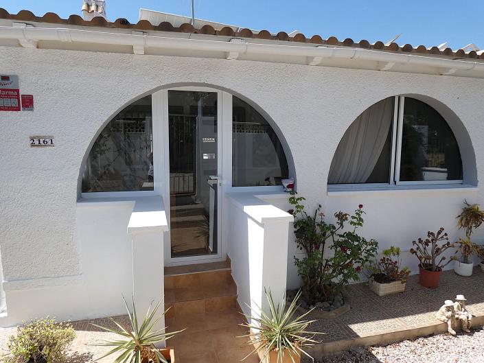 Image No.7-2 Bed Villa / Detached for sale