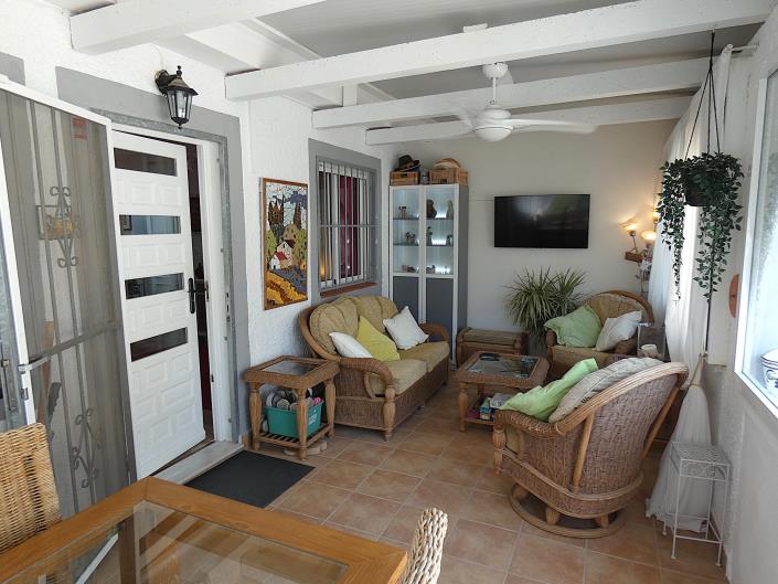 Image No.9-2 Bed Villa / Detached for sale
