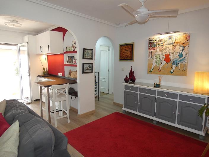 Image No.13-2 Bed Villa / Detached for sale