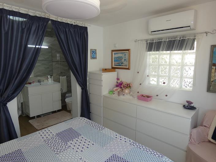 Image No.21-2 Bed Villa / Detached for sale