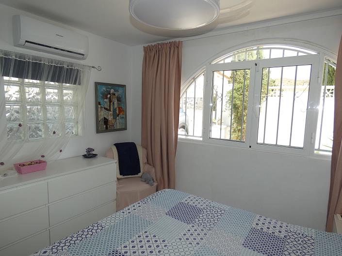 Image No.28-2 Bed Villa / Detached for sale