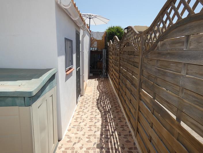 Image No.57-2 Bed Villa / Detached for sale