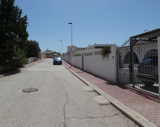 Image No.61-2 Bed Villa / Detached for sale
