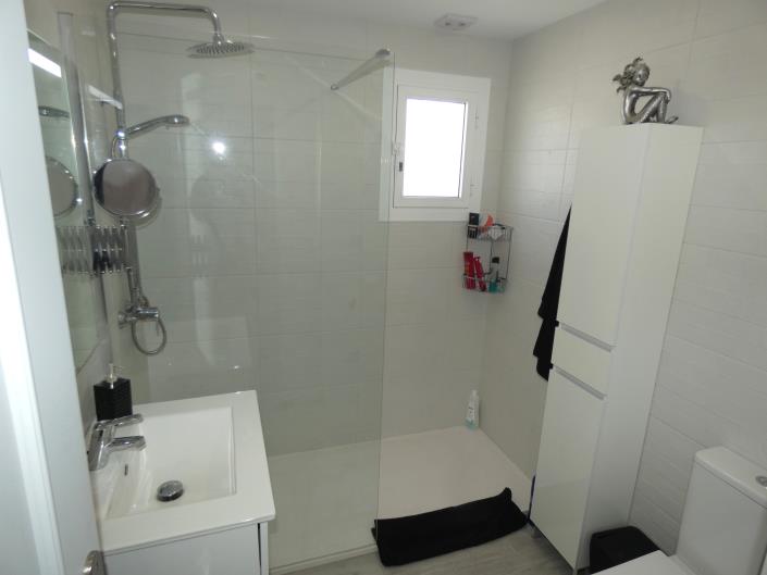 Image No.17-2 Bed Villa for sale