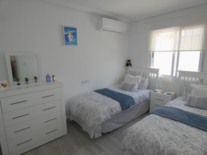 Image No.20-2 Bed Villa for sale