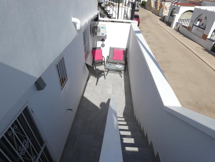 Image No.40-2 Bed Villa for sale