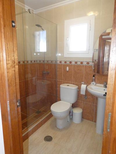 Image No.17-2 Bed Villa / Detached for sale