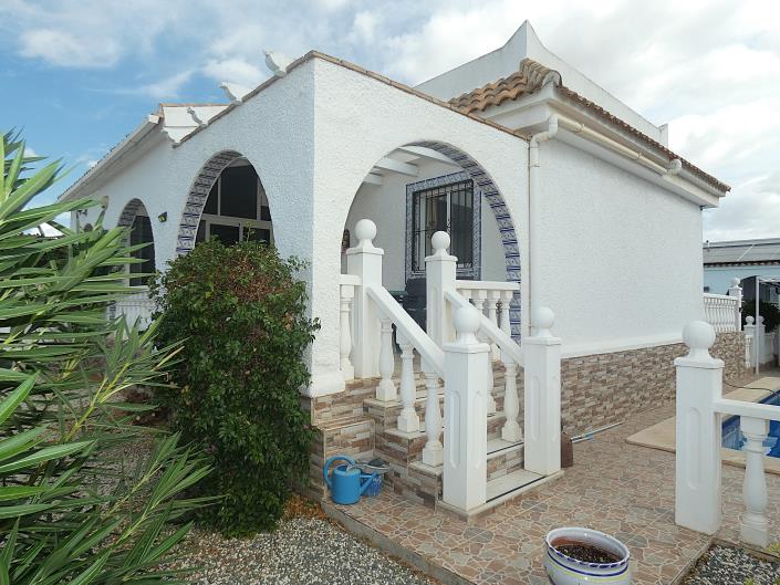 Image No.43-2 Bed Villa / Detached for sale