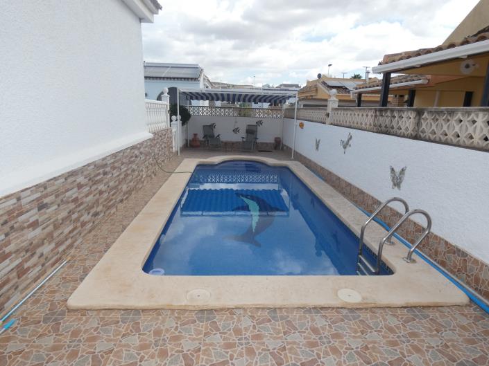 Image No.44-2 Bed Villa / Detached for sale