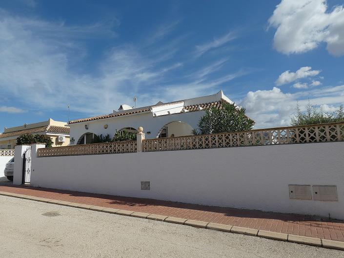 Image No.46-2 Bed Villa / Detached for sale