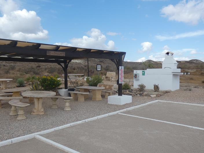 Image No.59-2 Bed Villa / Detached for sale