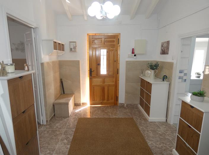 Image No.6-3 Bed Country Property for sale
