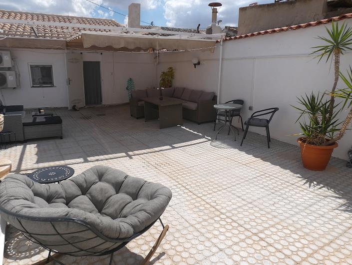 Image No.43-3 Bed Country Property for sale