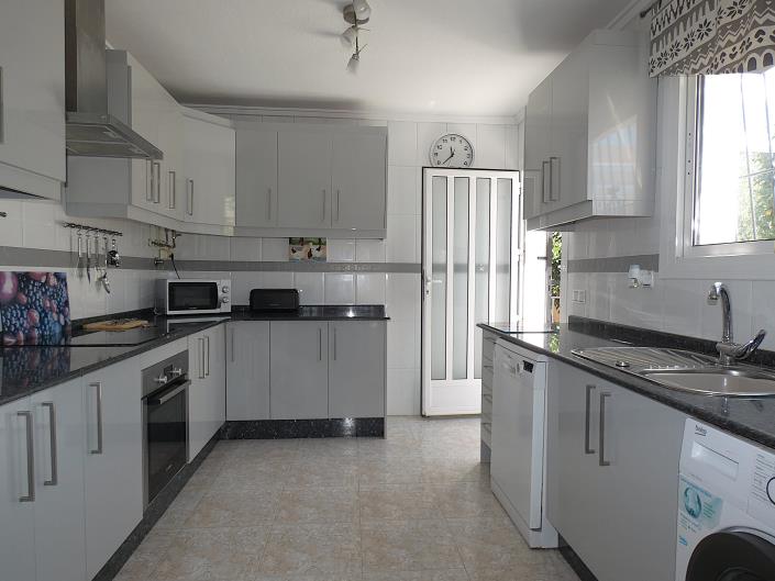 Image No.3-3 Bed Villa / Detached for sale