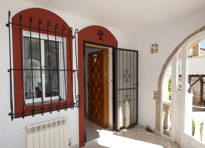 Image No.12-3 Bed Villa / Detached for sale