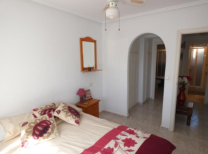 Image No.18-3 Bed Villa / Detached for sale