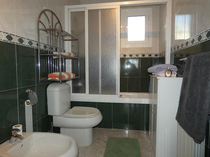 Image No.21-3 Bed Villa / Detached for sale