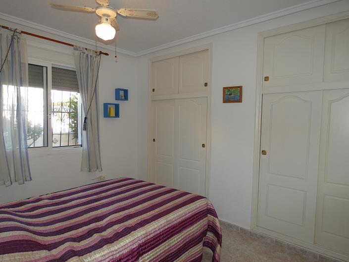 Image No.26-3 Bed Villa / Detached for sale
