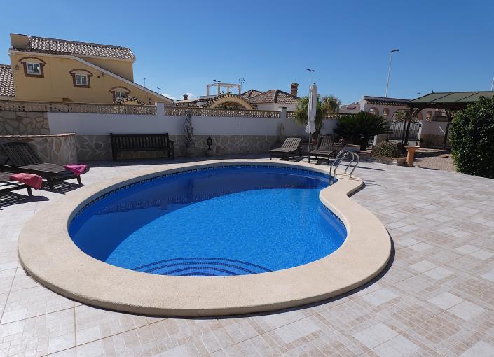 Image No.52-3 Bed Villa / Detached for sale