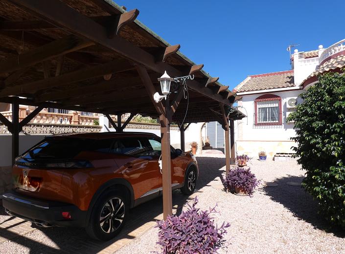 Image No.58-3 Bed Villa / Detached for sale