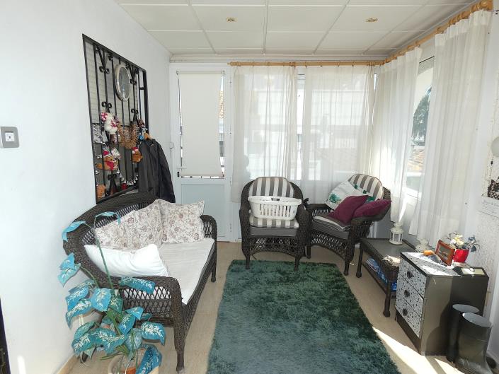 Image No.8-2 Bed Villa / Detached for sale