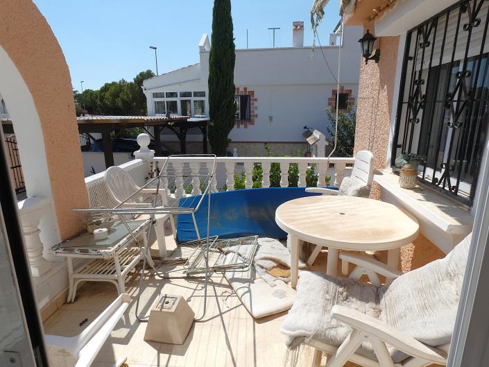 Image No.10-2 Bed Villa / Detached for sale