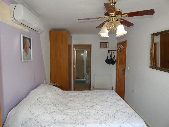 Image No.23-2 Bed Villa / Detached for sale