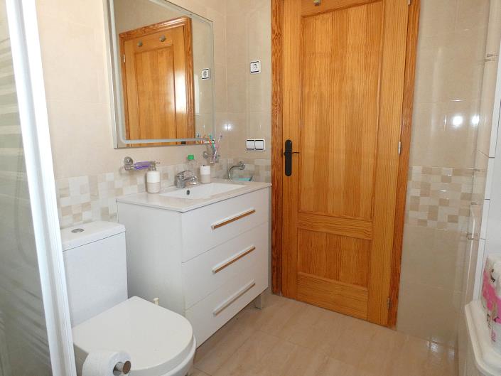 Image No.26-2 Bed Villa / Detached for sale