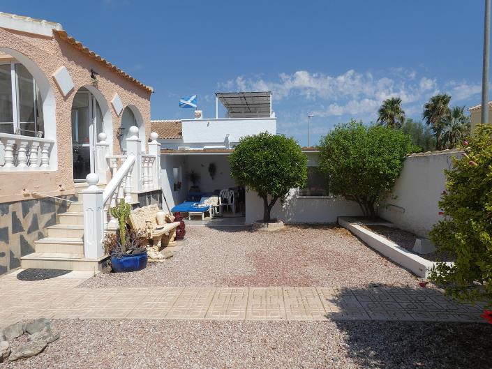 Image No.44-2 Bed Villa / Detached for sale