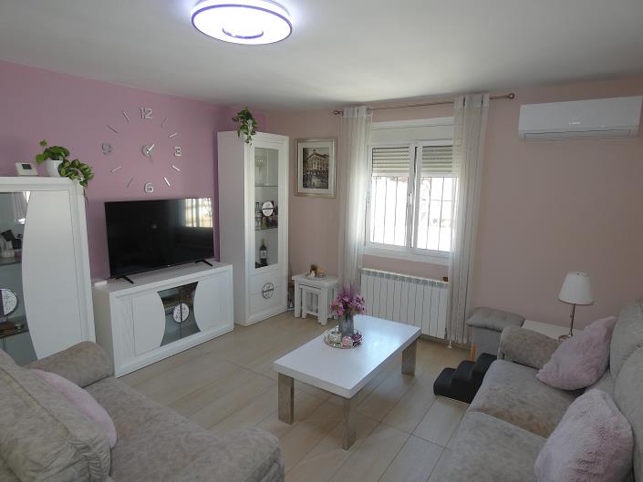 Image No.3-2 Bed Villa / Detached for sale