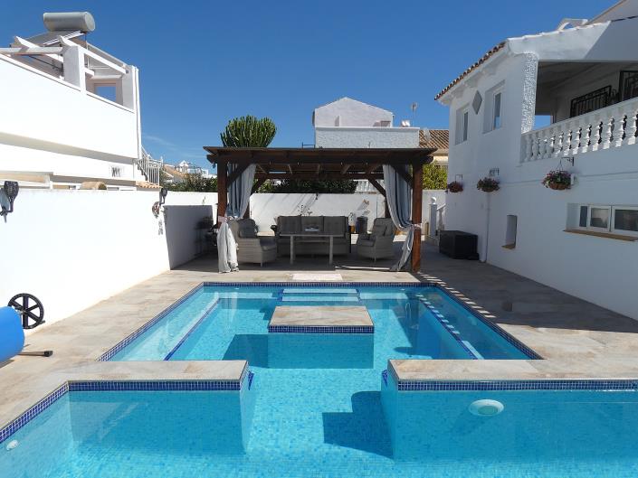 Image No.46-2 Bed Villa / Detached for sale