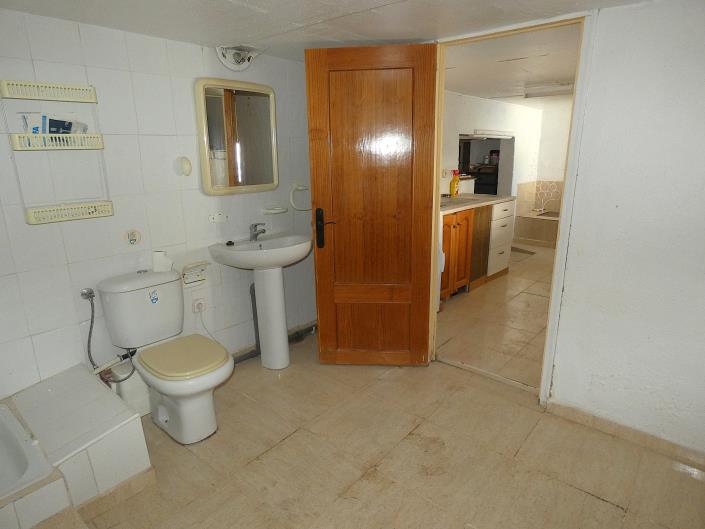 Image No.61-2 Bed Villa / Detached for sale