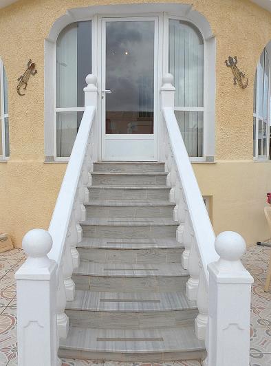 Image No.8-5 Bed Villa / Detached for sale
