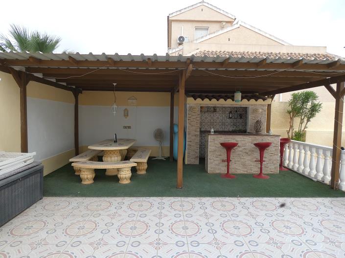 Image No.33-5 Bed Villa / Detached for sale