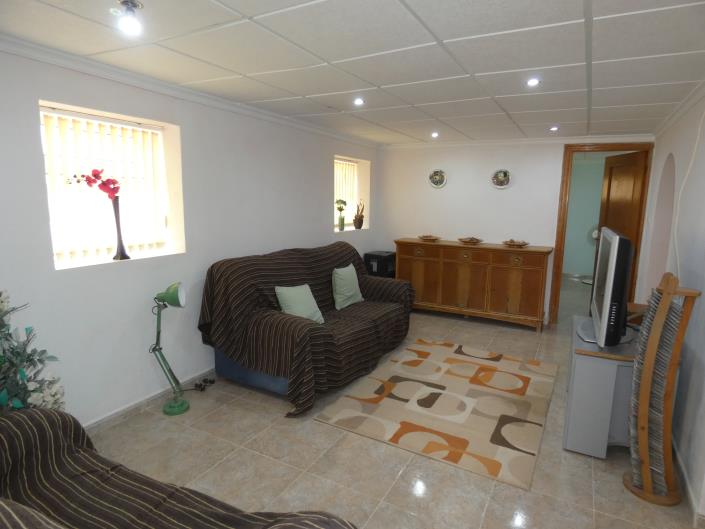 Image No.40-5 Bed Villa / Detached for sale