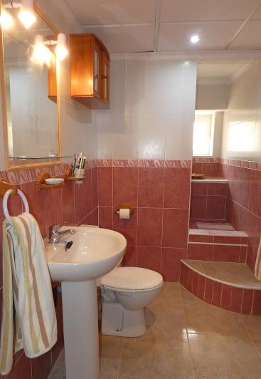 Image No.50-5 Bed Villa / Detached for sale