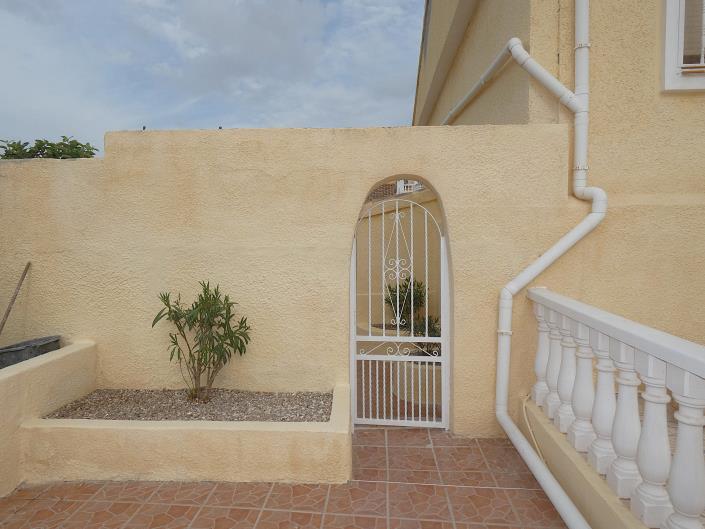 Image No.56-5 Bed Villa / Detached for sale