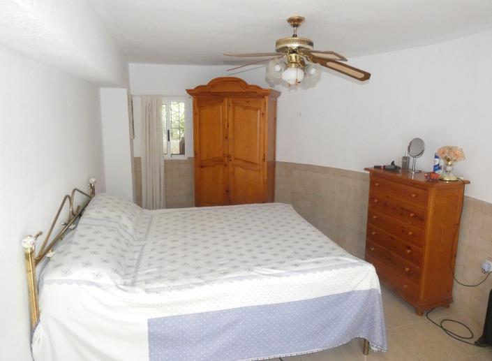 Image No.52-4 Bed Villa / Detached for sale